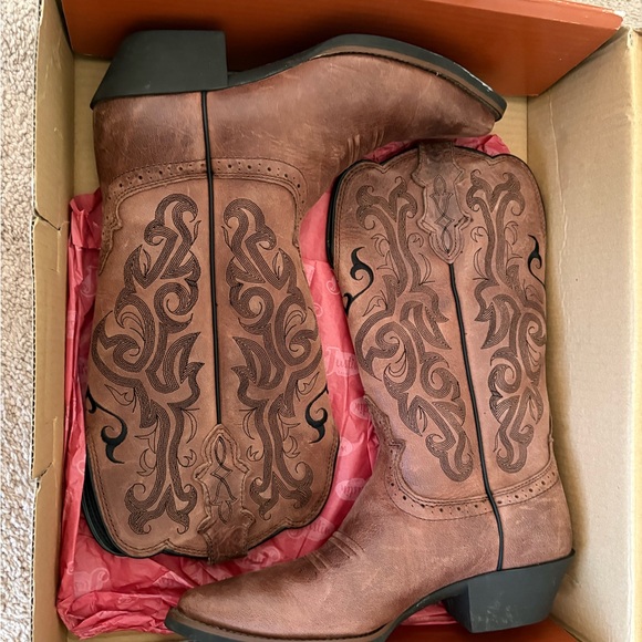 Justin Boots Dark Brown Mustang Cowboy Boots - Picture 4 of 5